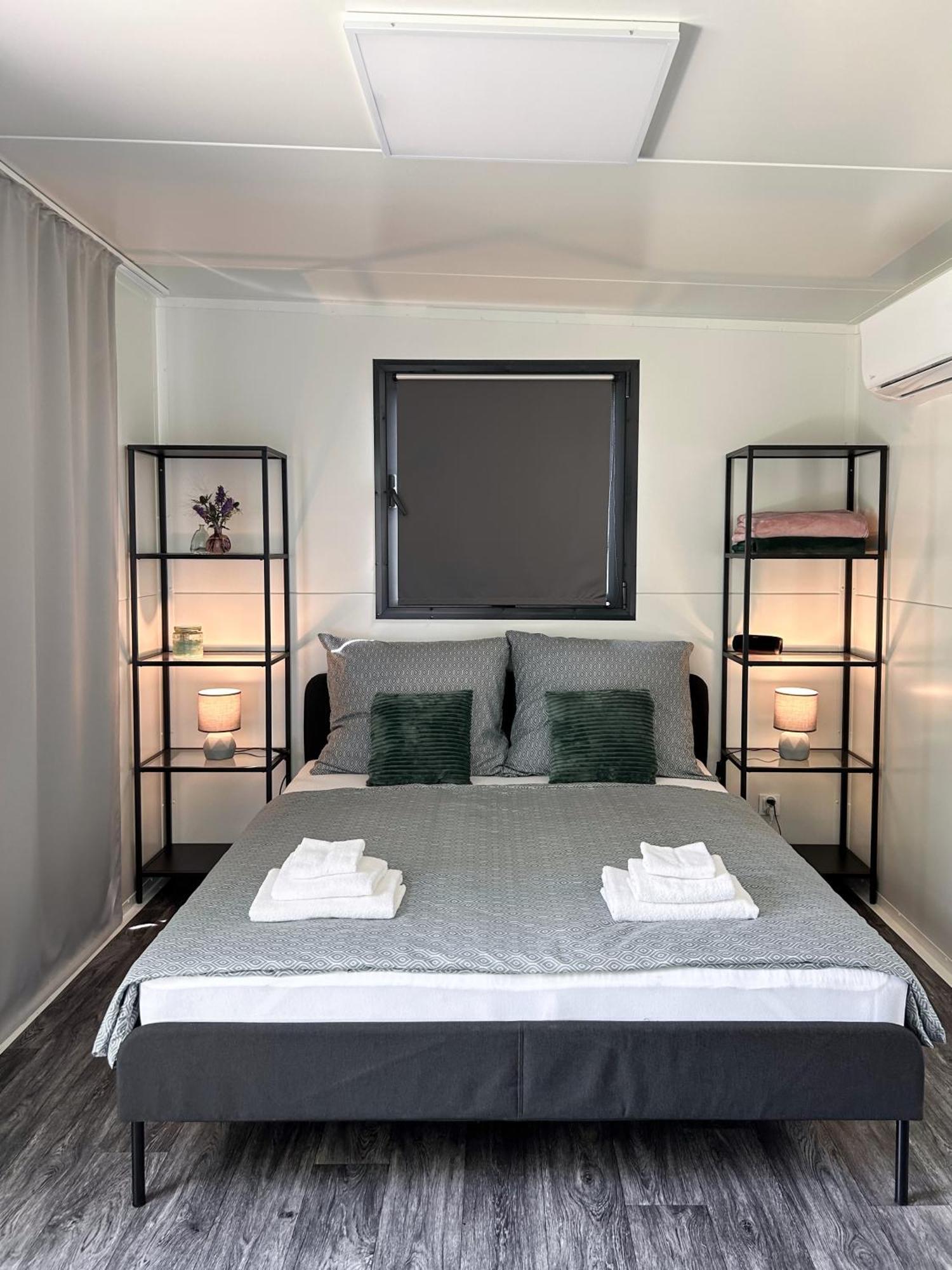 Tiny House Mezi Sklepy Apartment Kobyli Exterior photo